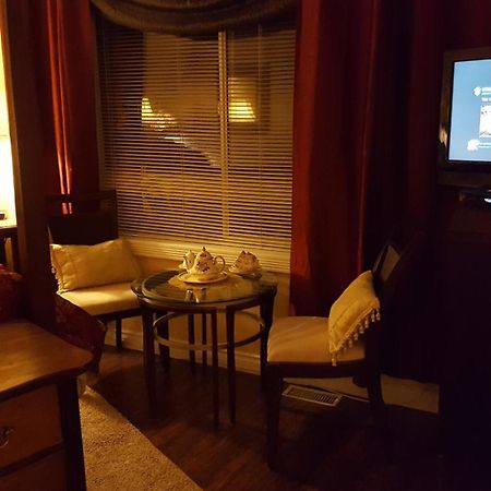 By The Sea Bnb, Sidney Victoria Bc Ngoại thất bức ảnh