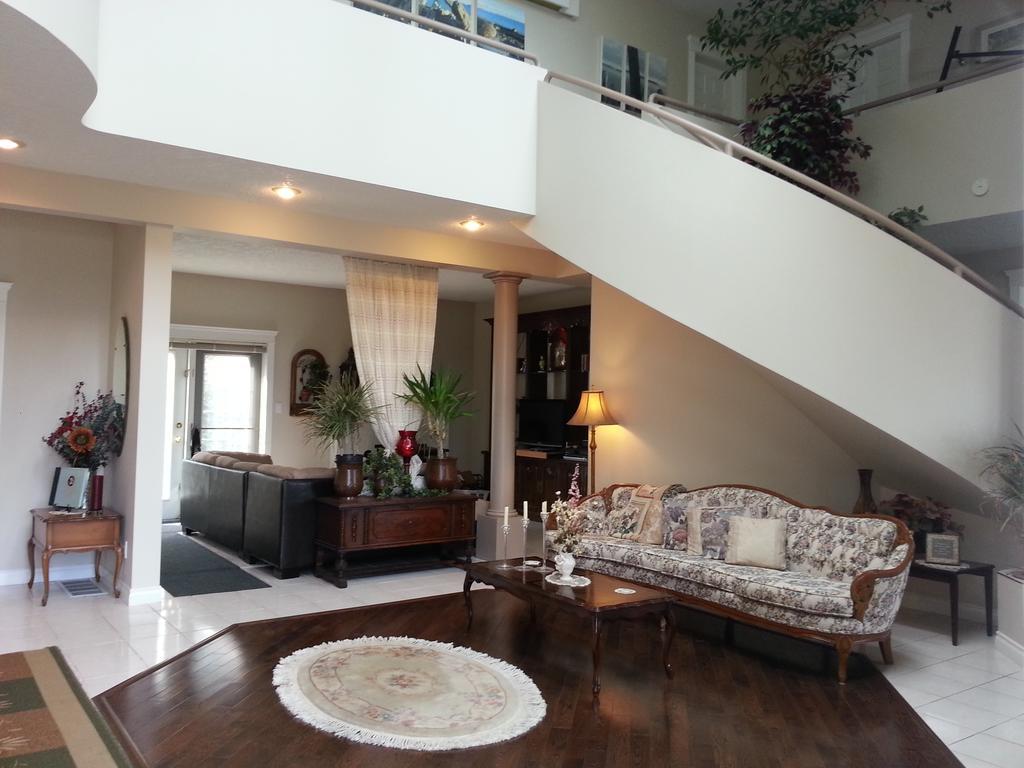 By The Sea Bnb, Sidney Victoria Bc Ngoại thất bức ảnh