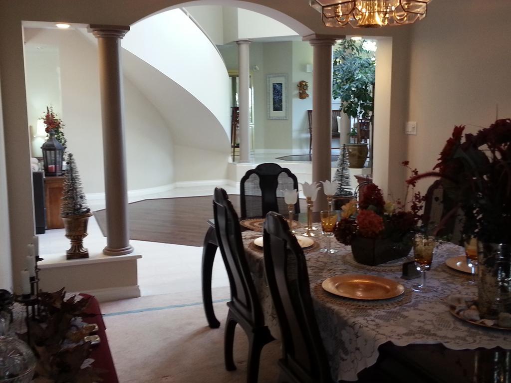By The Sea Bnb, Sidney Victoria Bc Ngoại thất bức ảnh