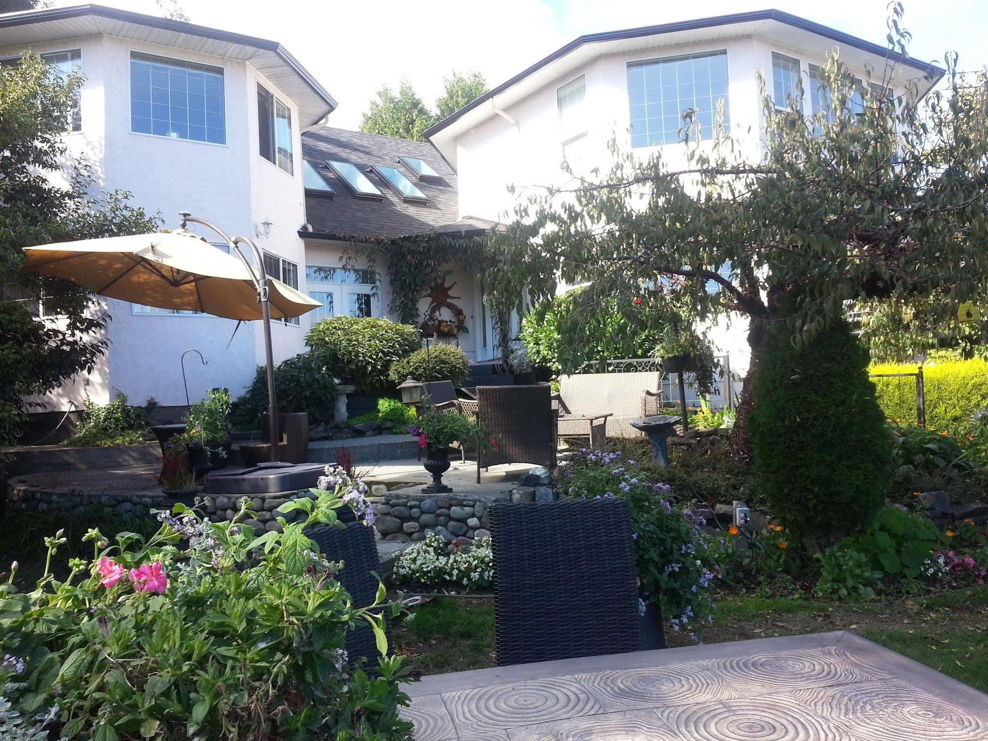 By The Sea Bnb, Sidney Victoria Bc Ngoại thất bức ảnh