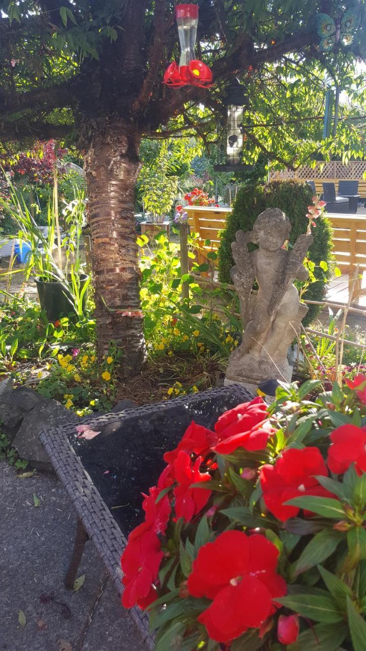 By The Sea Bnb, Sidney Victoria Bc Ngoại thất bức ảnh