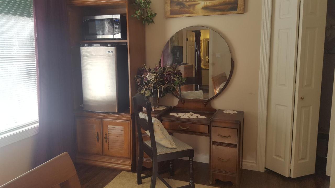 By The Sea Bnb, Sidney Victoria Bc Ngoại thất bức ảnh